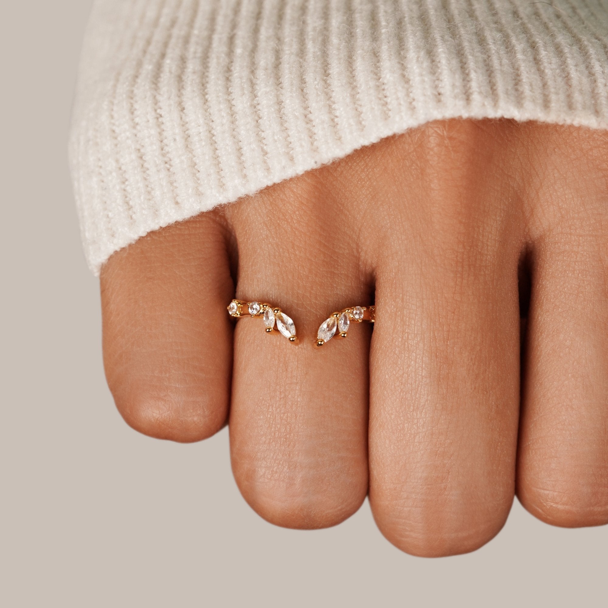 Noelia - Golden Crystal Wine Ring