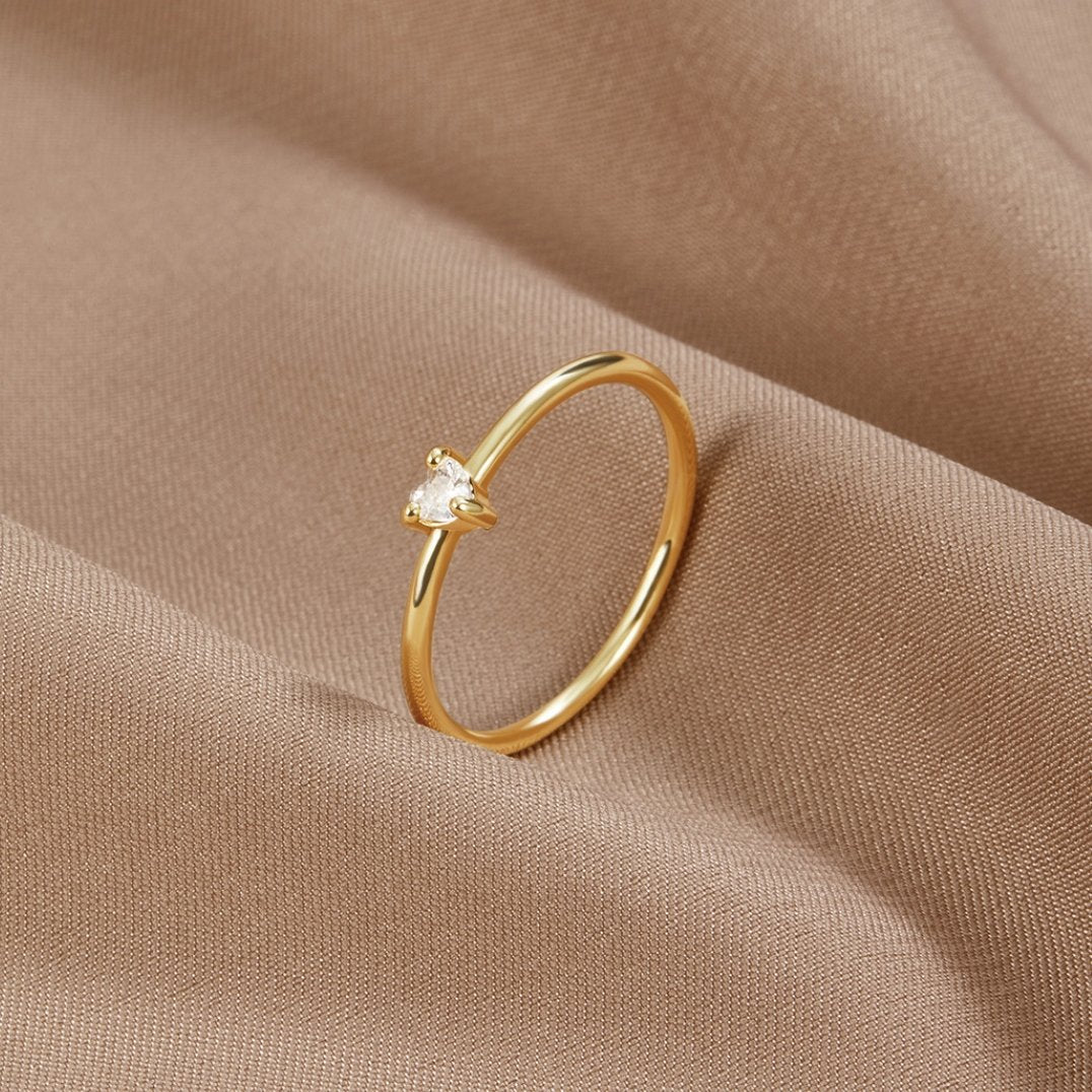 Jimena - Heart Shaped Crystal Ring