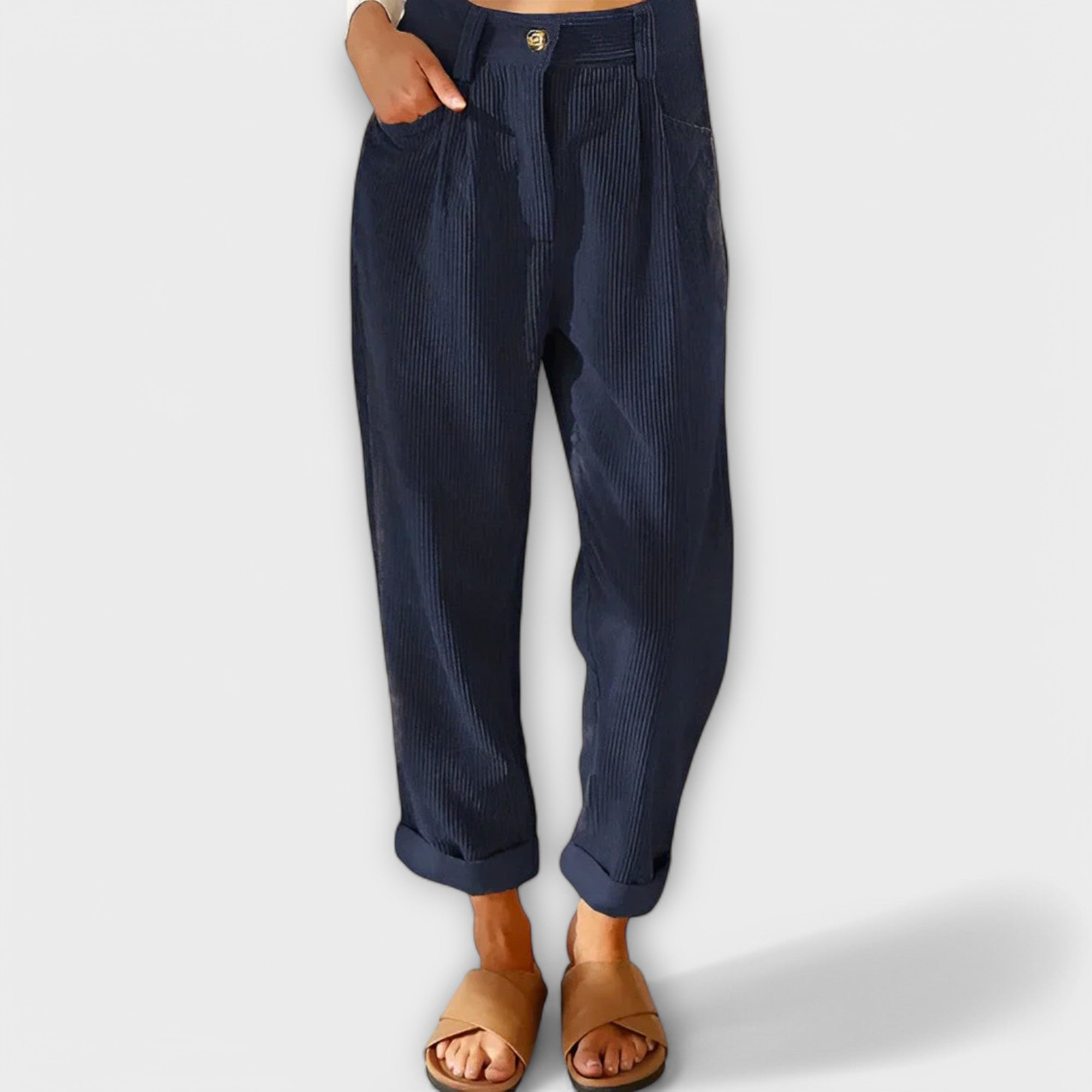 Jana – Modern Velvet Pants